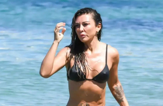 Sünnet derisi ile güzelleşen Selen Görgüzel gelen tepkilere ateş püskürdü "Boş teneke gibisiniz..."