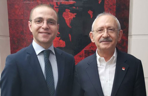 CHP lideri Kemal Kılıçdaroğlu'nun danışmanı Behzat Ç. dizisi oyuncusu çıktı! Gazeteci dövmeye kalkan isim...