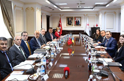 Bakan Kirişci'den Ukraynalı mevkidaşı ile 'tahıl koridoru' görüşmesi