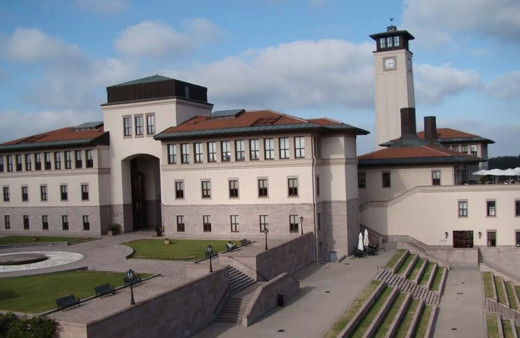 Koç Üniversitesi fiyatları 2022-2023 hangi bölüm kaç para oldu yeni ücretler