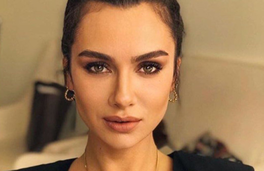 Kuş Uçuşu dizisininin Lale'si Birce Akalay'ın sahte hesaplarla başı dertte!