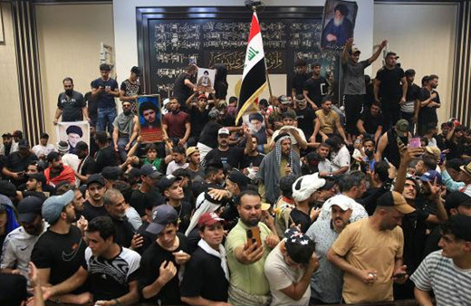 Irak Meclisi'ndeki oturumlar ikinci bir karara kadar askıya alındı