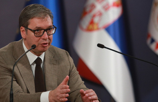 Siren sesleri yükseliyor! Kosova-Sırbistan sınırında sıcak saatler: Kendi evlerini savunacaklar