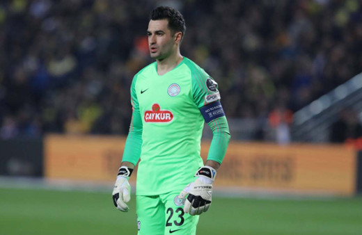 Rizespor'dan ismi Fenerbahçe ile anılan Gökhan Akkan açıklaması