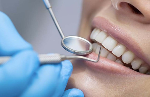 Diş tedavisi için Türkiye'ye gelen İngiliz'e şok! Acilen ameliyat edildi: Yumruk büyüklüğünde...