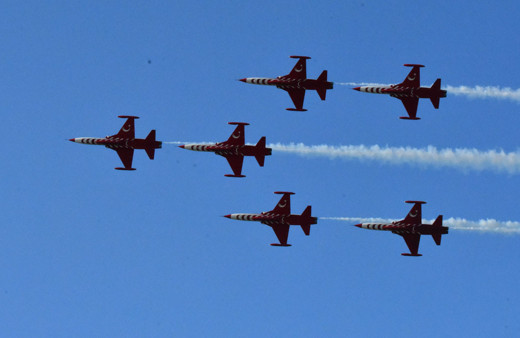 Türk Yıldızları Karadeniz semalarında! Gururlandıran görüntüler