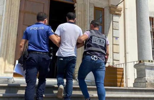 Sinop'ta aranan 3 şahıs yakalanarak cezaevine teslim edildi