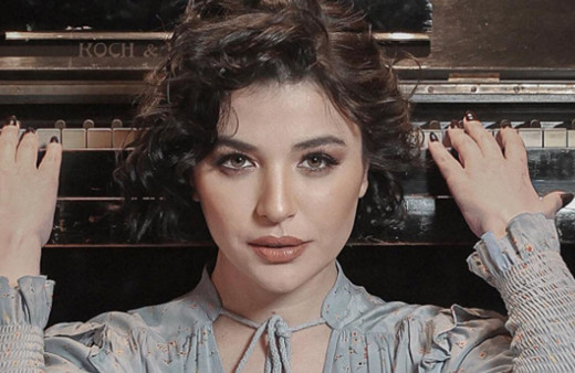 Gonca Vuslateri'nin göndermeli estetik fotoğrafı ortalığı karıştırdı!