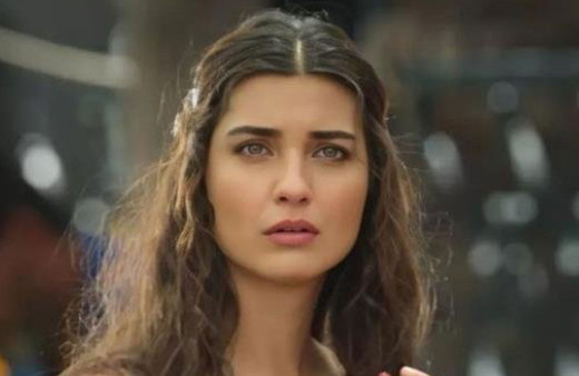 Yeşilçam'ın yıldızı Filiz Akın'dan Tuba Büyüküstün'e olay yaratan sözler!