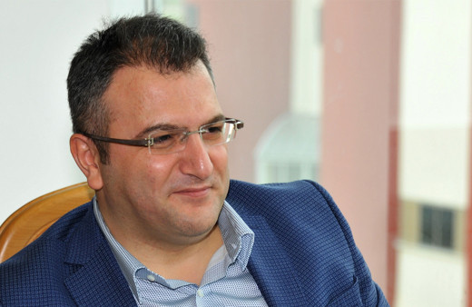 Cem Küçük'e HDP'li vekillere hakaretten para cezası