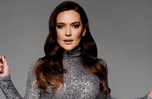 Demet Akalın'ın şampanya şovunun perde arkası ortaya çıktı! Garsonun açıklamaları herkesi şaşkına çevirdi