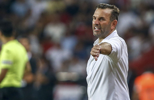 Okan Buruk'tan galibiyet yorumu: 'Gomis'i öne almak hemen sonuç verdi'