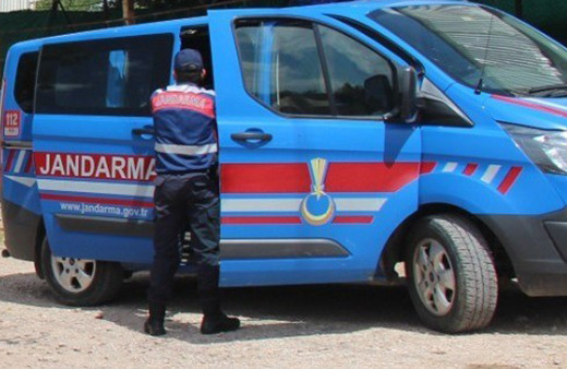 Oğlunun darp edildiğini gören baba pompalı tüfekle dehşet saçtı! Ölü ve yaralılar