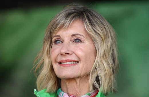 Grammy ödüllü şarkıcı ve aktris Olivia Newton-John öldü