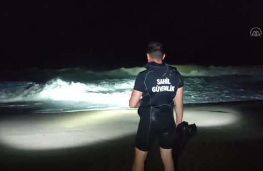 Karasu'da korkunç olay! Oyun oynarken dalgalara kapıldı acı haber geldi