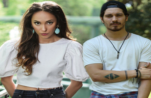 Ölümden dönen Çağatay Ulusoy'un sevgilisi Duygu Sarışın'dan dikkat çeken açıklama!