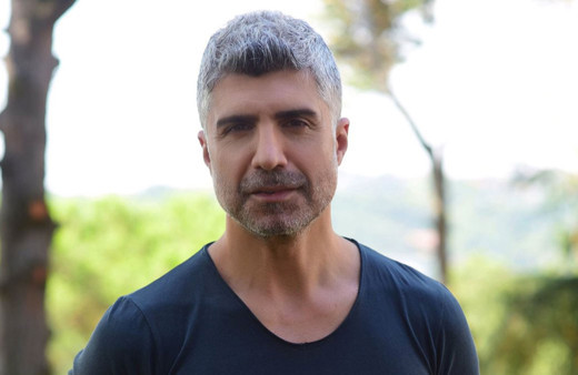 Özcan Deniz'den eski eşi Feyza Aktan'a olay yaratan gönderme! Paylaşımına 'cahil' yazdı yer yerinden oynadı