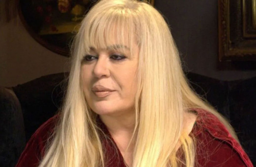 Ünlü şarkıcı Zerrin Özer müziğe geri döndü! Klip çektiği mekan yankı uyandırdı