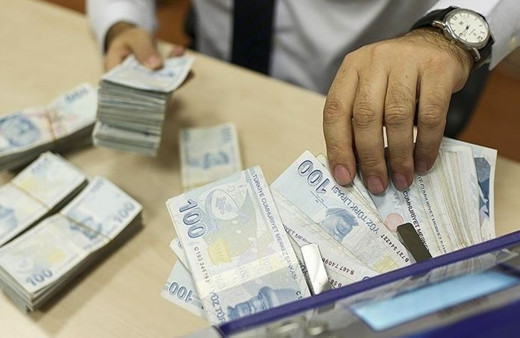 Hem çalışıp hem de emekli maaşı alan kişiler için Yargıtay'dan emsal karar