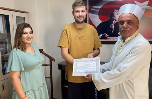 Alman vatandaşı Maurıce İslam'ı seçti: Musa ismini aldı