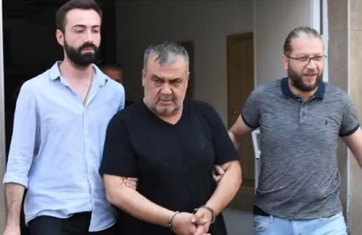 Kurşun yağdırmıştı... Şarkıcı Metin Işık ve oğlu tutuklandı