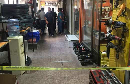 Adana'da hırdavatçıya silahlı saldırı: 1 ölü, 1 yaralı