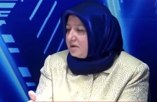 AK Partili Başkan Gül Çitil Okur: Bizde kriz yok, markette sepetleri dolduruyoruz. Döke saça kullanıyoruz