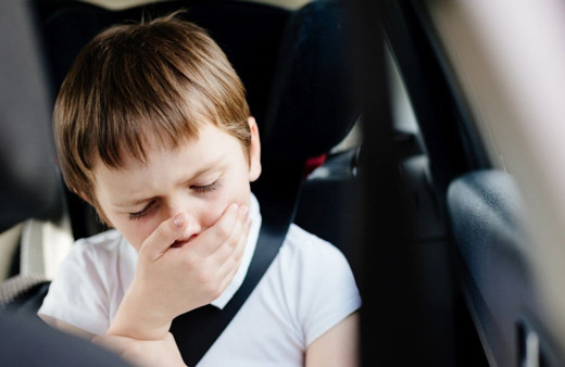 Arabaya bindiğiniz anda mideniz bulanıyorsa dikkat! Araç tutmasını bu yöntemlerle önleyin