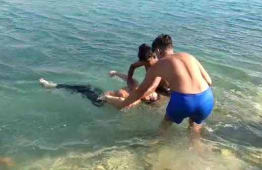 Şanlıurfa'da aile faciası: Kurtarmaya çalıştığı kızıyla birlikte boğuldu!