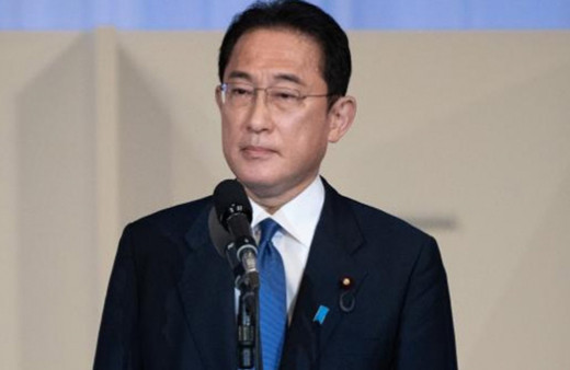 Japonya Başbakanı Kişida eşi ile birlikte koronavirüse yakalandı