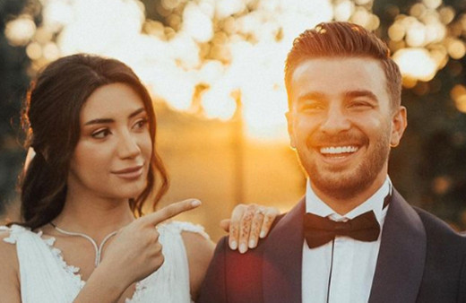 Kafalar grubunun üyesi Fatih Yasin kötü haberi duyurdu! Geçtiğimiz yıl evlendiği eşiyle...