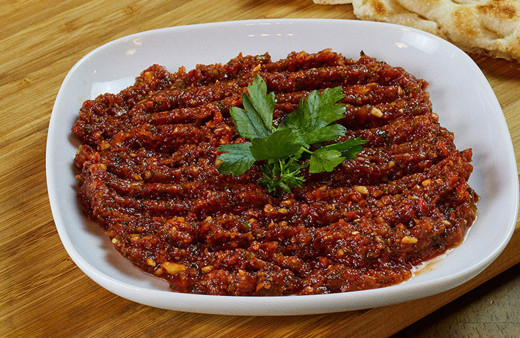 Misafirler gelir gelmez bu mezelere dalacak! İşte masayı donatan meze tarifleri