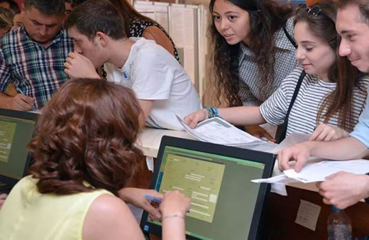 Üniversiteye kayıt yaptıracaklara tavsiyeler ilgili bölümler arasında geçiş yapılabilir