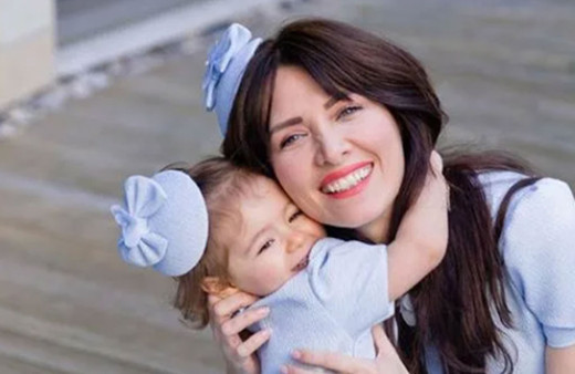 Nefise Karatay'ın kızı doğuştan şanslı! Güzeller güzeli Maya'ya şimdiden teklifler yağıyor