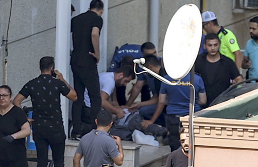 Silivri'de polise saldıran zanlının vurulma anı kamerada