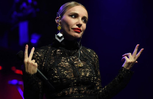 Gülşen, imam hatip sözleri için özür diledi