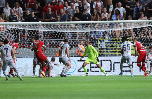 Başakşehir Belçika'da destan yazdı UEFA Avrupa Konferans Ligi'nde gruplara kaldı