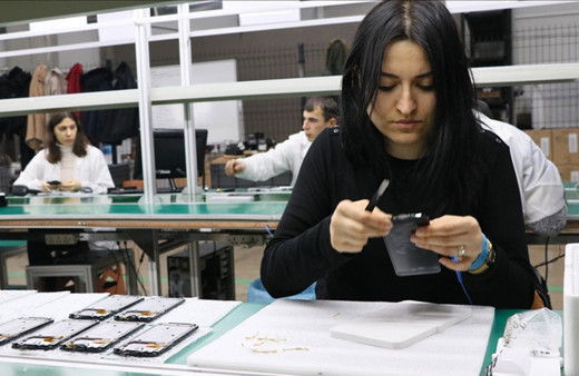 Türkiye'de cep telefonu üretimi son 1 yılda rekor arttı