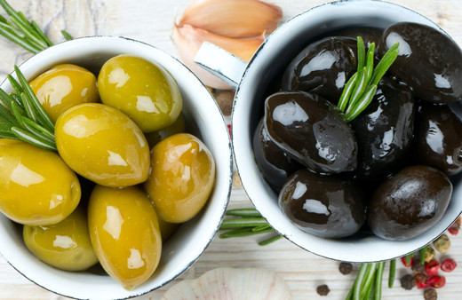 Siyah zeytinle yeşil zeytinin arasındaki farkı duyunca şaşırıp kalacaksınız!