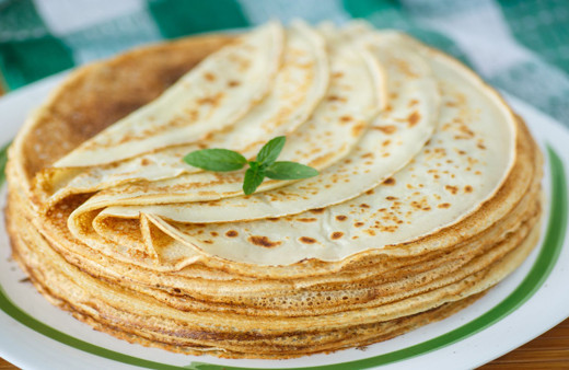 Evdekiler kokusuna uyanacak! İşte kahvaltıya renk katan akıtma tarifi