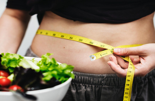 İncecik bir bele sahip olmak o kadar da zor değil! 5 adımda istediğiniz ince bele ulaşabilirsiniz