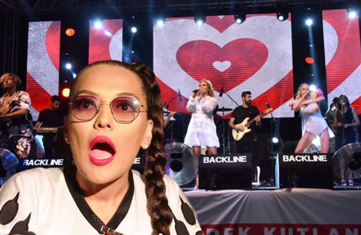 Demet Akalın şaşırdı! Şampanya davasından sonra bakın bu kez izleyenlere ne yaptı