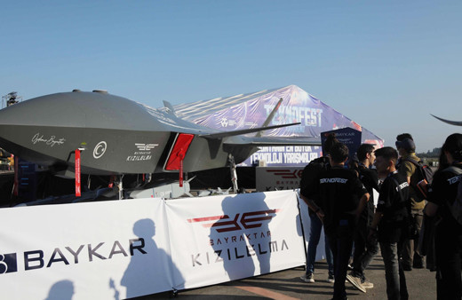 Bayraktar Kızılelma ilk kez sergilendi görenler hayran kaldı festivalin ilgi odağı oldu