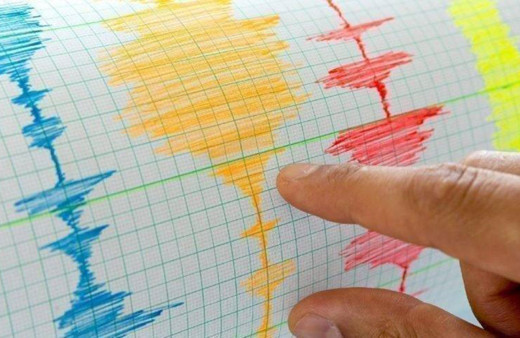 Aydın'da yine deprem oldu! Üçüncü deprem İzmir'i de salladı! İşte son depremler