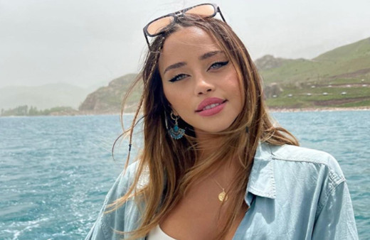 Hamdi Alkan'ın kızı Zeynep Alkan babasıyla ilgili söyledikleriyle herkesi dumura uğrattı! "Orada kendimizi kandırıyoruz"