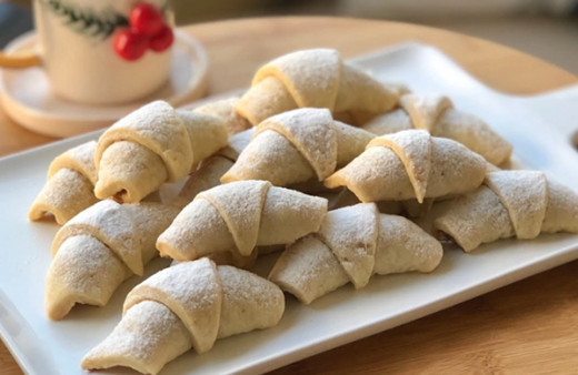 Elmayı hiç bu kadar lezzetli haliyle yemediniz! Aklınızı başınızdan alacak elmalı kurabiye tarifi