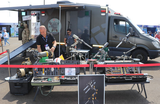Emekli SAS komandosunun geliştirdiği bomba imha ekipmanları TEKNOFEST'te sergileniyor