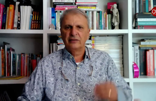 Can Ataklı 30 Ağustos'un Kur'an okunarak kutlanmasından rahatsız oldu! 'Olur mu lan böyle bir şey!'