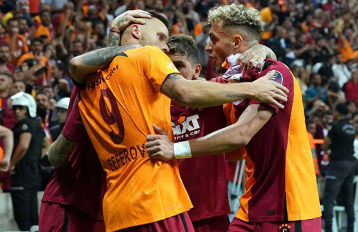 Aslan 10 kişi kalmasına rağmen Gaziantep'i devirdi!