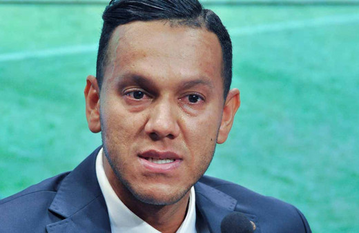 Josef de Souza gözyaşı döktü